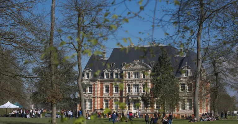 Study Business in France!