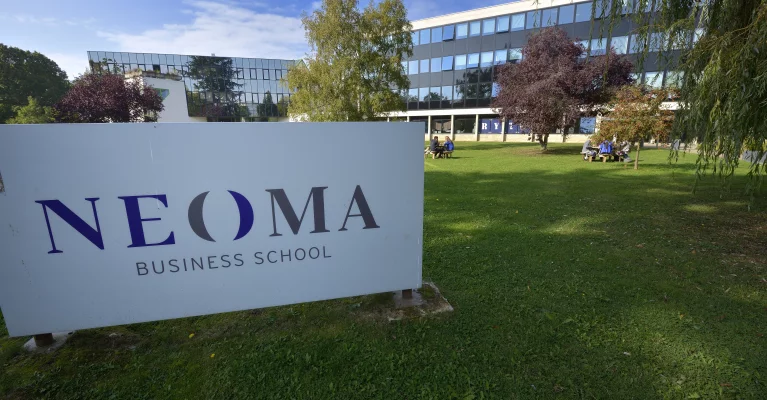 Study Business in France!
